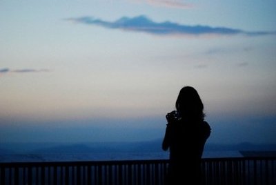 《遇见,是等待消磨了青葱》